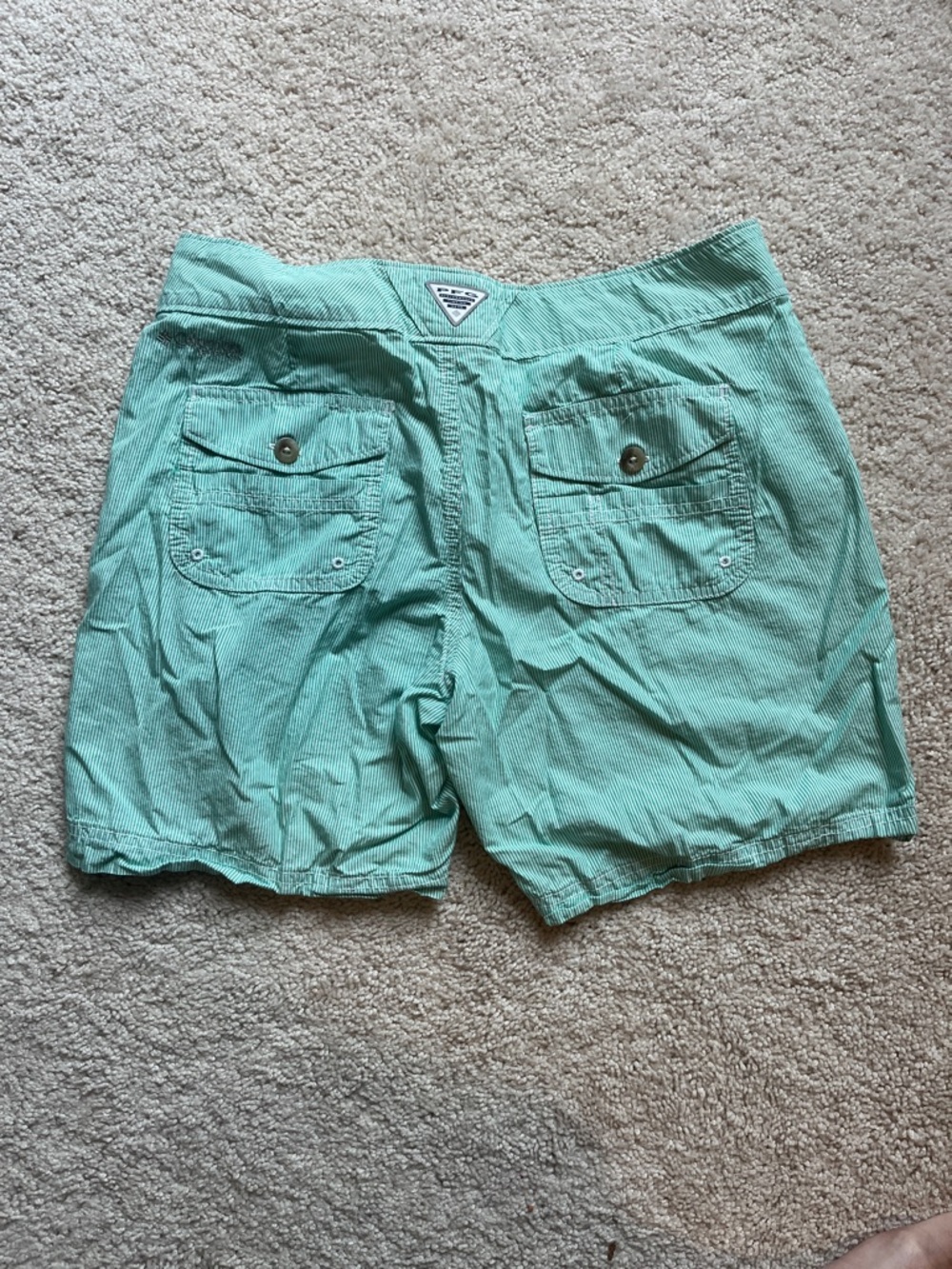 Columbia Women's Seafoam Green Flat Front Shorts - Picture 2 of 4
